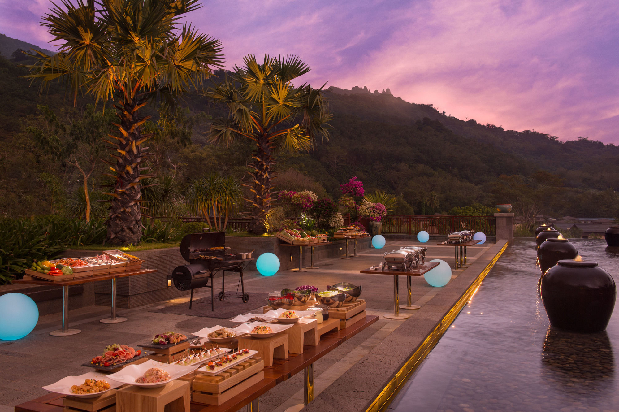 Doubletree Resort By Hilton Hotel Hainan - Qixianling Hot Spring Baoting Eksteriør billede